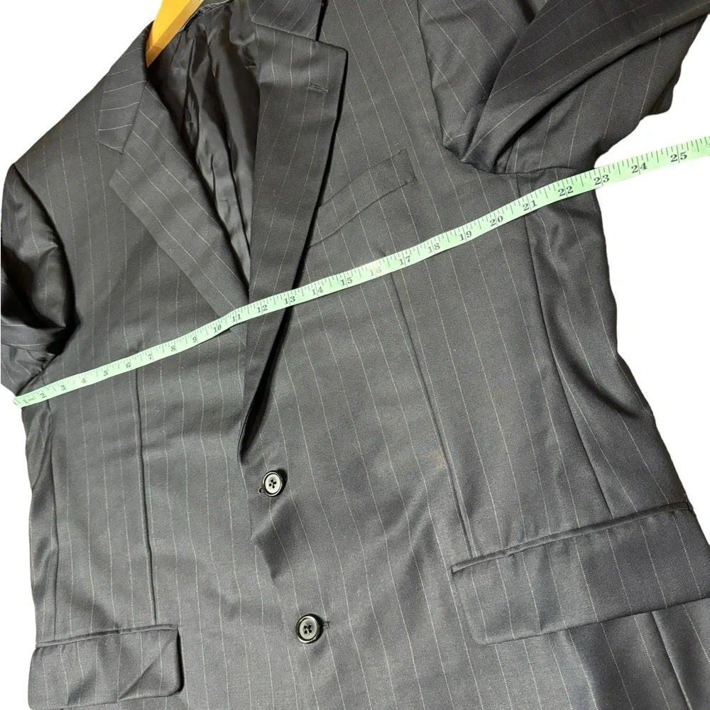 Hickey Freeman Loro Piana Boardroom Tasmanian Super 120’s Wool Pinstriped Blazer